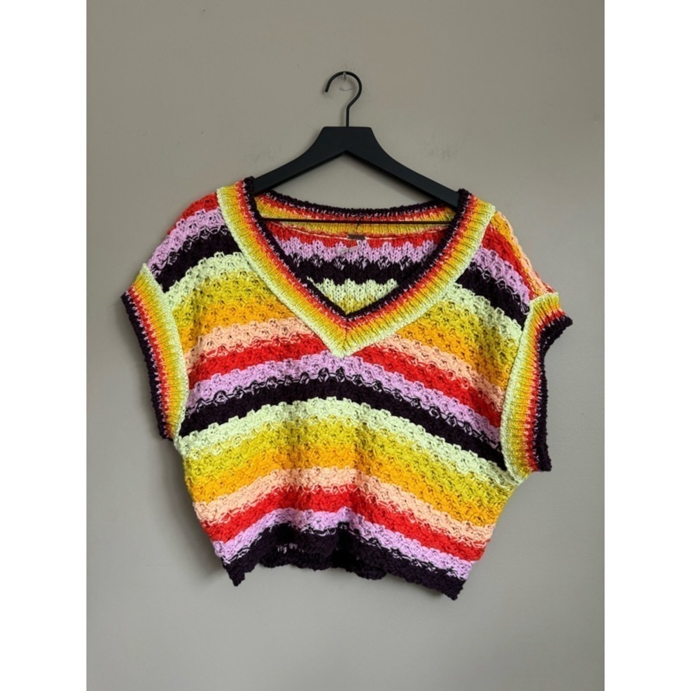 NWOT FREE PEOPLE Summer Daze Sweater Vest - Picture 2 of 2